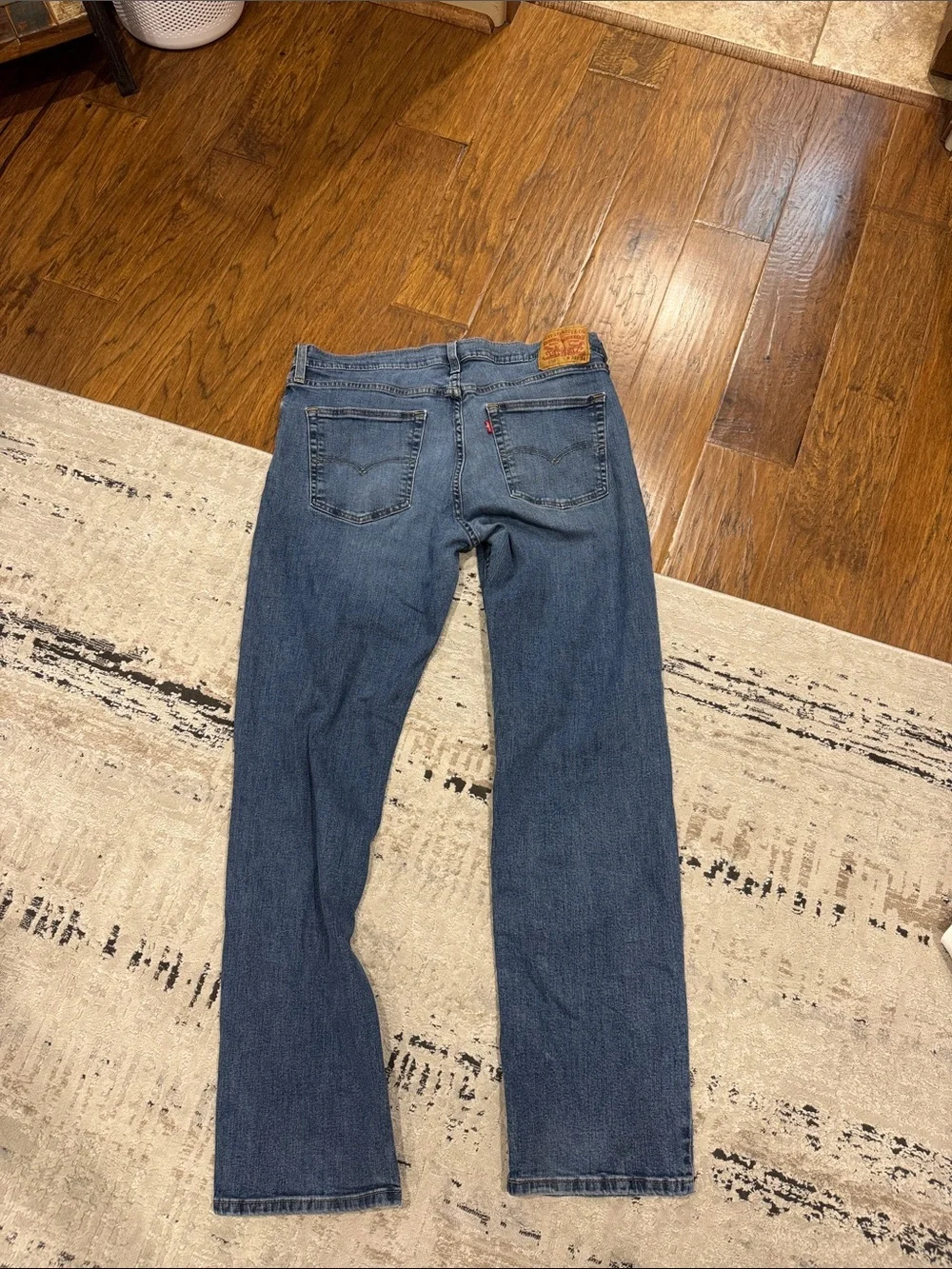 Levi's Men's Straight Jeans in Medium Blue Denim